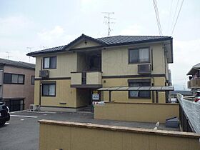 京都府京都市伏見区深草大亀谷東安信町（賃貸アパート1LDK・1階・40.68㎡） その1