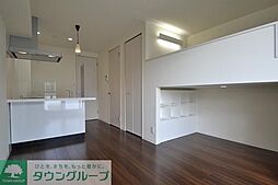 プチ・ハウス大久保 302 3階ワンルームのリビング/ダイニング
