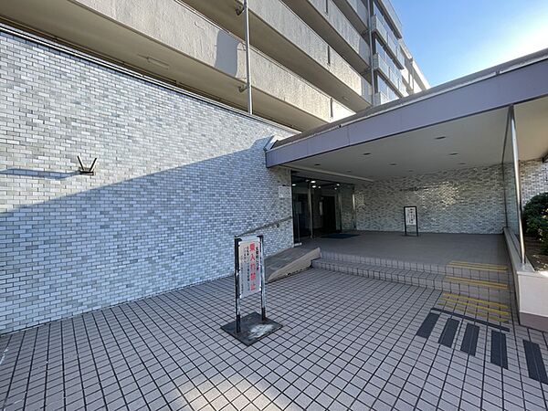 エントランスを拡大表示
