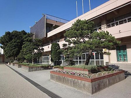 船橋市立南本町小学校110m徒歩1分