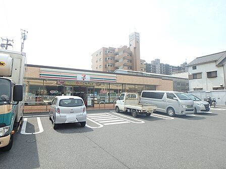 セブンイレブン船橋栄町店190m徒歩2分