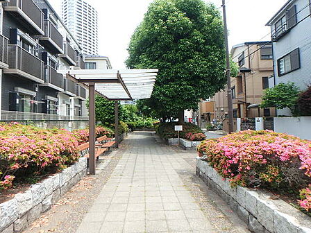 南本町緑地650m徒歩8分