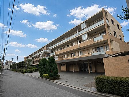 2008年1月築　4階建て　総戸数249戸
