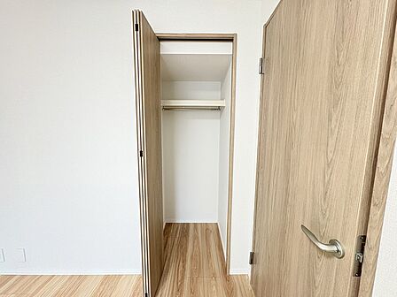 5.4帖洋室クローゼット