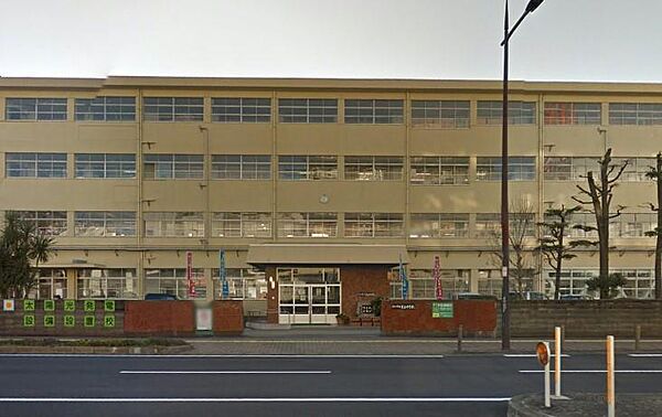 画像23:足立中学校(1、400m)