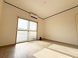 クレストヴィラ市川 103 1階1Kのリビング/ダイニング