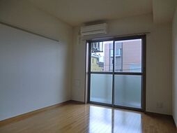 ルクレ津田沼 107 1階1Kのリビング/ダイニング