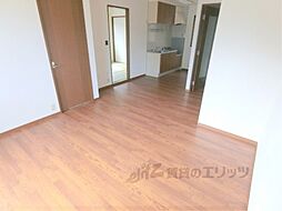 JR東海道・山陽本線 野洲駅 4.6kmの賃貸アパート 1階2LDKのリビング/ダイニング