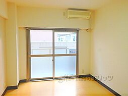 JR東海道・山陽本線 草津駅 徒歩4分の賃貸マンション 1階1Kのリビング/ダイニング