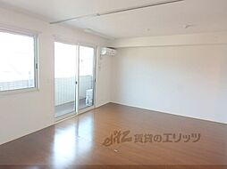 クレストブルー 2階2LDKのリビング/ダイニング