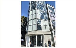東京メトロ千代田線 明治神宮前駅 徒歩1分