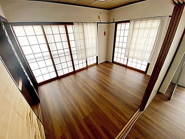 室内