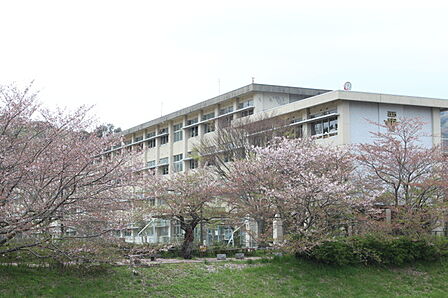 西部中学校（1360m）