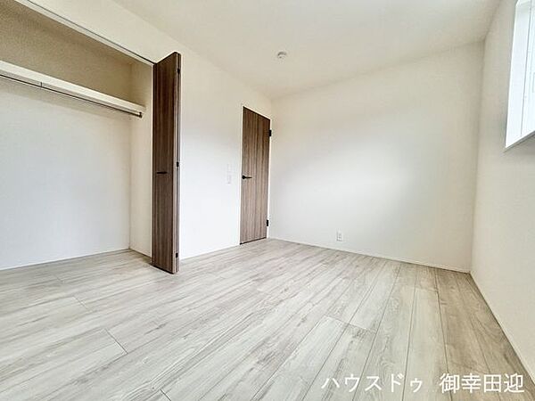 洋室を拡大表示