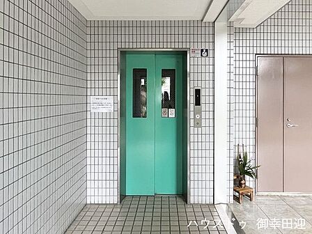 ■メンテナンスの行き届いた安全なエレベーター。■車椅子やベビーカーをご利用の方も、ストレスなくお出かけいただけます。