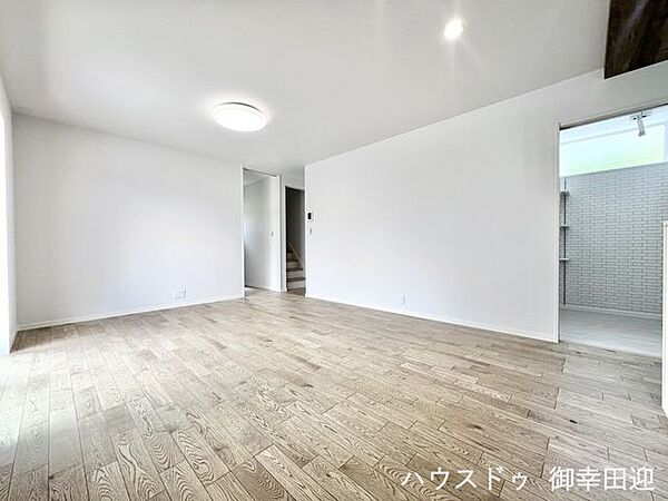 リビング/ダイニングを拡大表示