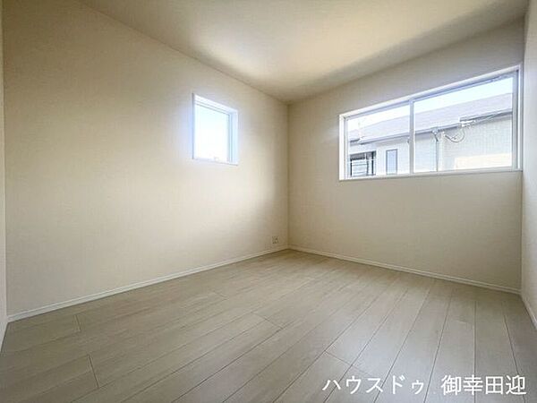 洋室を拡大表示