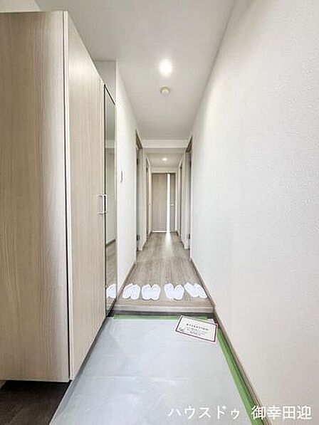 ■「しまう」が叶える美しい玄関■大容量のシューズボックスがあることでいつも整理された、気持ちの良い「家の顔」を保てます。