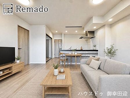 ■家族の笑顔が集う中心地■お気に入りの家具を迎え、窓からは心地の良い光が差し込みます。※ＣＧで家具を配置しています。