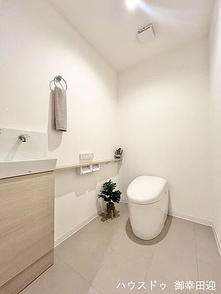 トイレを拡大表示