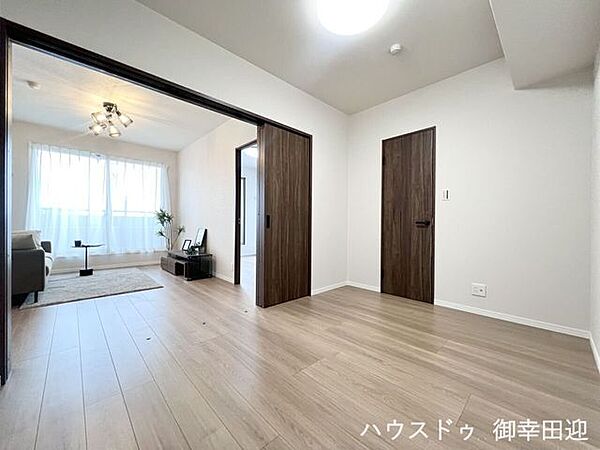 洋室を拡大表示