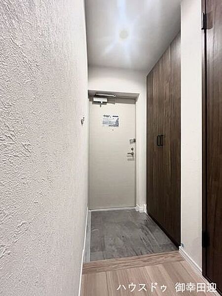 玄関を拡大表示
