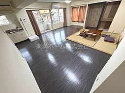 シーズン嵐山 204 2階1LDKのリビング/ダイニング