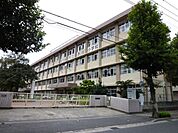西田小学校（750m）
