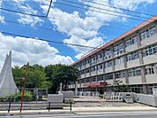 西田小学校（750m）