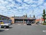 周辺：セブンイレブン上塩屋店（557m）