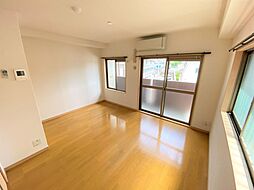 Ｂｕｒｇｕｎｄｙ　Ａｐｔ． 0203 2階1Kのリビング/ダイニング