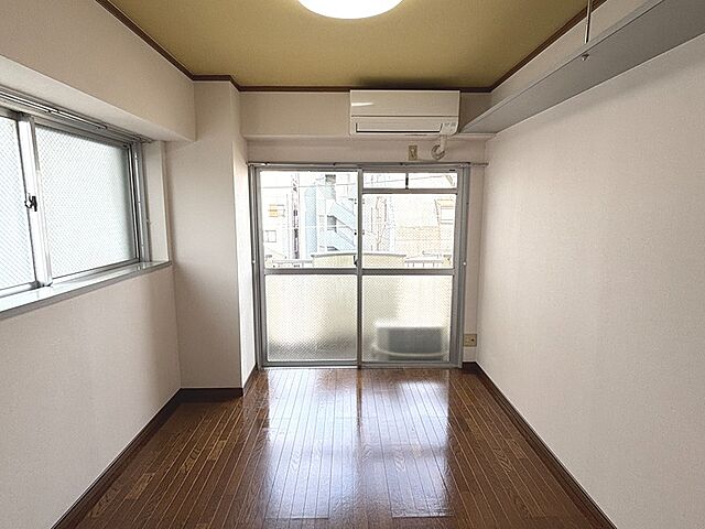 寝室