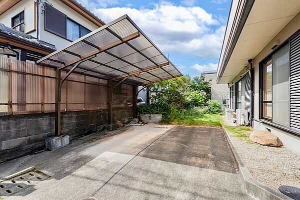 駐車場を拡大表示