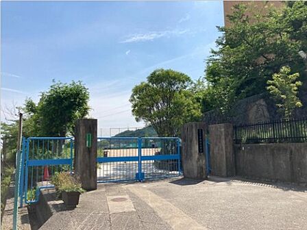 西宮市立苦楽園中学校(400m)