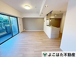 アイディーコート府中 3LDKのリビング/ダイニング