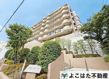 たっぷりの陽光が入ってくる建物配置です。風通しも良く、気持ちよく過ごせそうです。陽当たりにも恵まれた開放的なロケーション！！【柿生シティハウス】