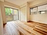 室内：全室フローリングなので、お掃除がしやすく、いつでも清潔感のある室内環境を保てます。お部屋ごとの雰囲気に統一感があり、家具の配置もしやすいため、インテリアを楽しみたい方にもおすすめ。
