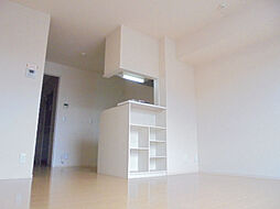 エスト・カーサ 103 1階ワンルームのリビング/ダイニング