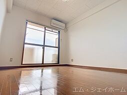 近江鉄道八日市線 太郎坊宮前駅 徒歩1分の賃貸マンション 4階1Kのリビング/ダイニング