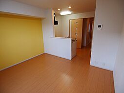 JR筑豊本線 二島駅 徒歩13分の賃貸アパート 2階1LDKのリビング/ダイニング