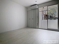 レジーナ 103 1階1Kのリビング/ダイニング