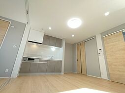 コネクトスクエア 105 1階1LDKのリビング/ダイニング