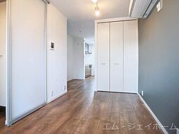 メゾン・ド・リヴィエール 201 2階ワンルームのリビング/ダイニング