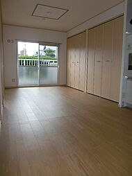 クレストコート 202 2階2LDKのリビング/ダイニング