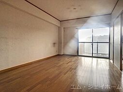 サンマリンニチベン 102 1階3LDKのリビング/ダイニング