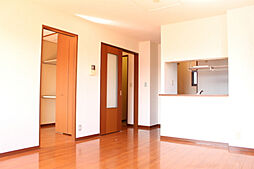 JR東海道・山陽本線 野洲駅 4.9kmの賃貸アパート 2階2LDKのリビング/ダイニング