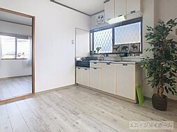 JR東海道・山陽本線 南彦根駅 徒歩33分の賃貸アパート 2階2LDKのリビング/ダイニング