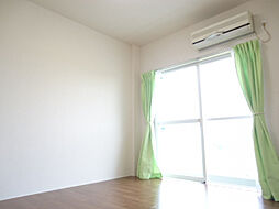 JR東海道・山陽本線 南彦根駅 3.7kmの賃貸アパート 1階1Kのリビング/ダイニング