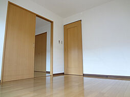 フォルサI号館 103 1階2DKのリビング/ダイニング