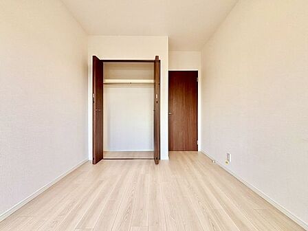 どんな家具とも相性バッチリ。ライフスタイルに合わせて自由に模様替え。
